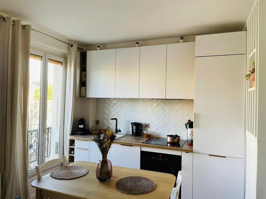 Paris : Charming 40M² Apartment In Nation